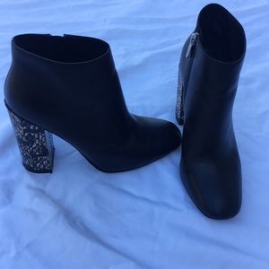 Sigerson Morrison Snakeskin Leather Heels